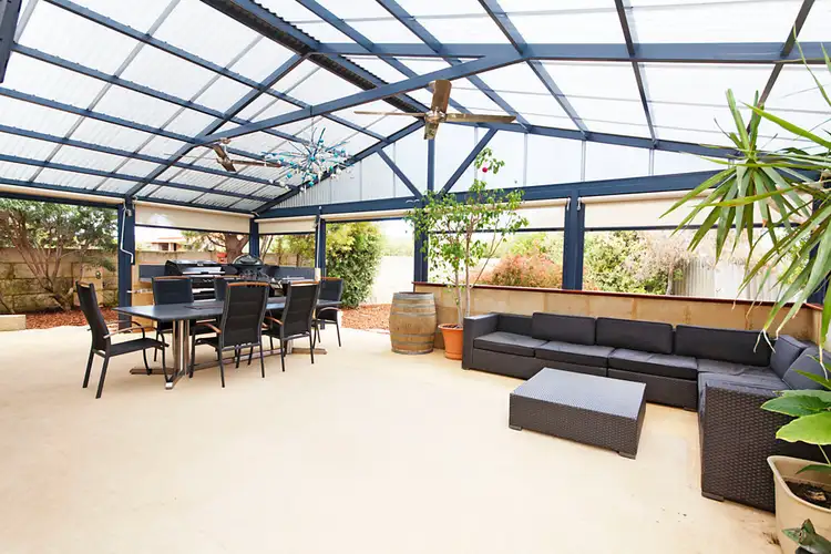 3 Hubbard Place, Safety Bay WA 6169