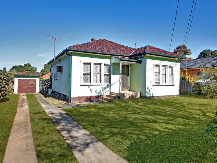 7 Robb Street, Revesby NSW 2212