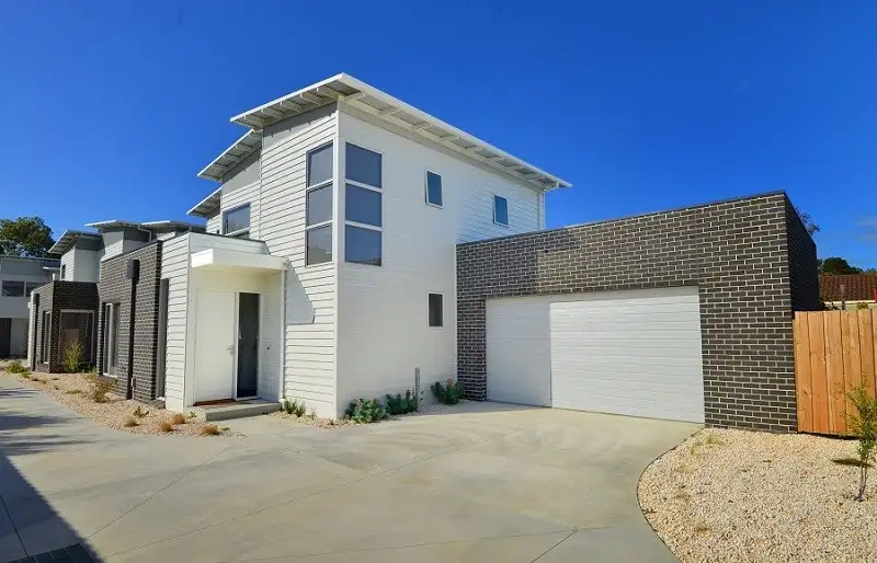 Main view of Homely townhouse listing, 2/85 Leviens Road, St Leonards VIC 3223