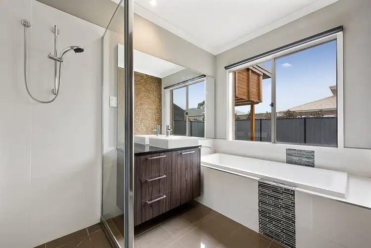 Fifth view of Homely house listing, 29 Craigmoor Crescent, Mernda VIC 3754