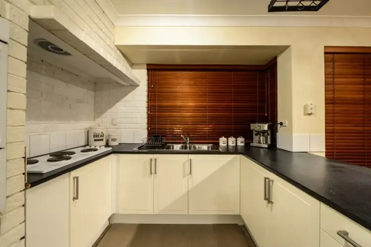 Fourth view of Homely house listing, 10 Gleed Court, Gosnells WA 6110