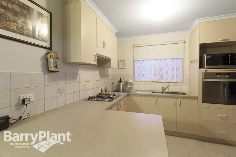 Seventh view of Homely house listing, 10 Elda Court, Cranbourne North VIC 3977