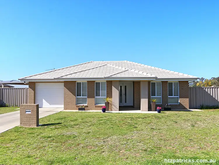 Main view of Homely unit listing, 7 Mirrul Street, Glenfield Park NSW 2650