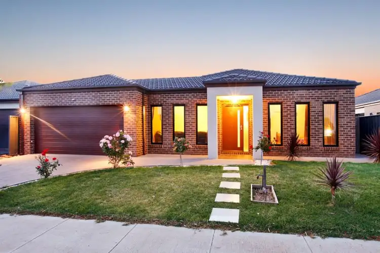 18 Toorongo Circuit, Truganina VIC 3029