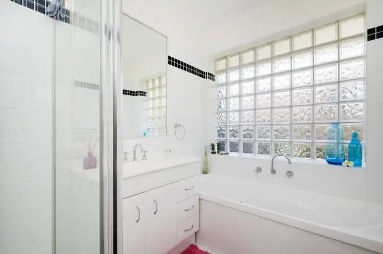 Sixth view of Homely unit listing, 2/35 Winton Street, Burwood VIC 3125