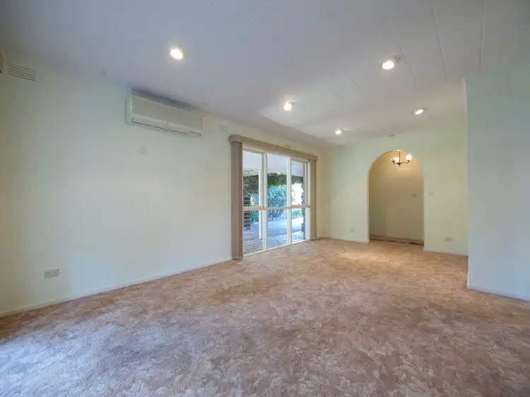 Third view of Homely house listing, 2 Birkdale Court, Frankston VIC 3199