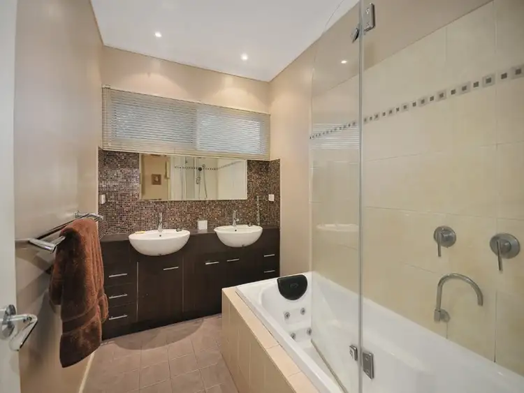 Fifth view of Homely house listing, 5 Oliphant Court, Mulgrave VIC 3170