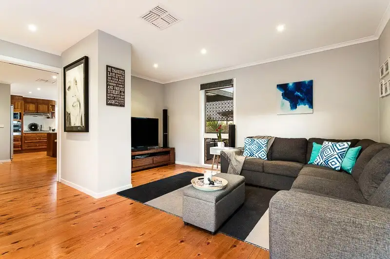 Main view of Homely unit listing, 3/2 Wyena Way, Templestowe VIC 3106