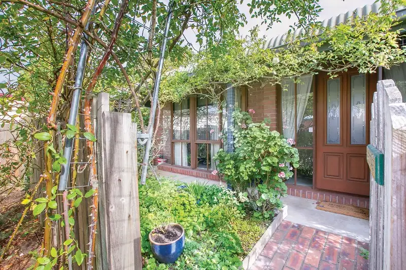 Main view of Homely house listing, 2/20 Durham Street, Newington VIC 3350