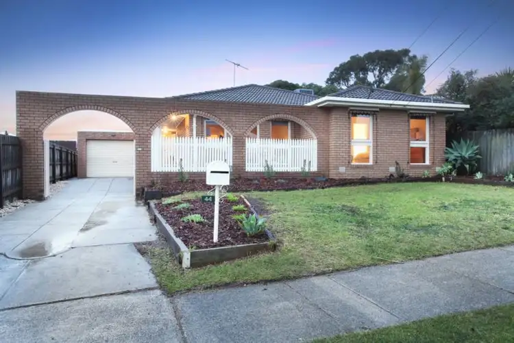 44 Wolverton Drive, Gladstone Park VIC 3043