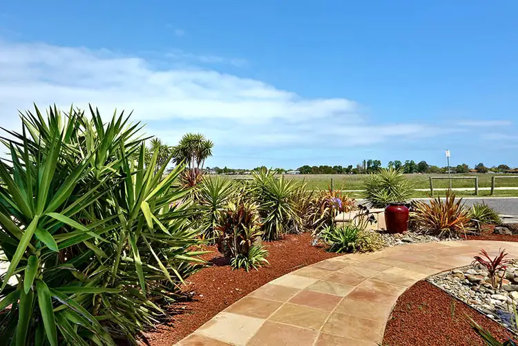 Second view of Homely house listing, 4 Sovereign Close, Patterson Lakes VIC 3197