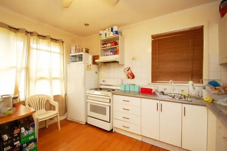 Fifth view of Homely house listing, 15 Avalon Avenue, Broadmeadows VIC 3047