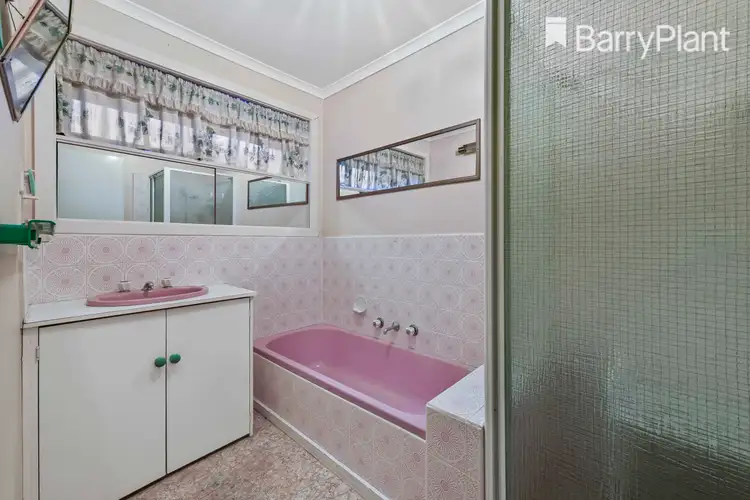 Seventh view of Homely house listing, 1 Eldorado Court, Wyndham Vale VIC 3024