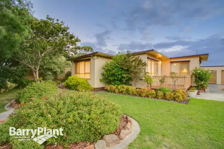 93 Cootamundra Avenue, Rosebud VIC 3939