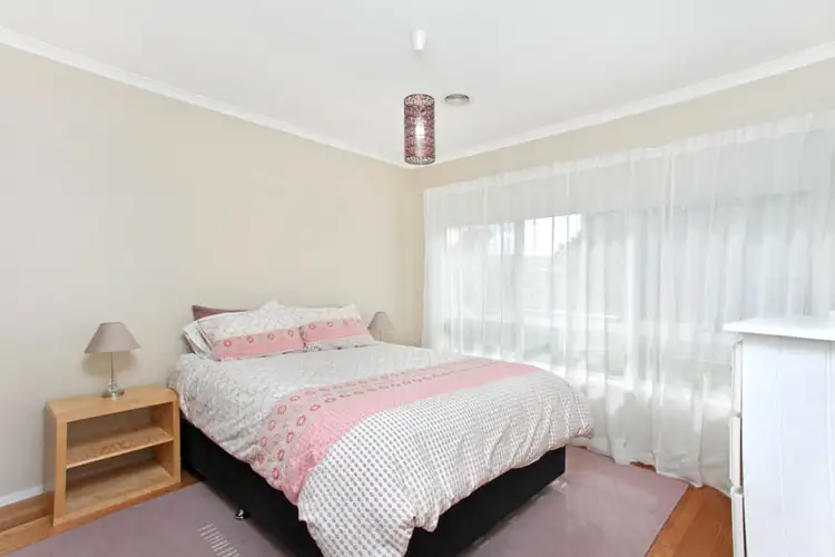 Seventh view of Homely house listing, 3 Laura Court, Sunshine North VIC 3020