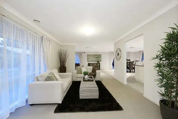 Second view of Homely house listing, 8 Kalimna Court, Rowville VIC 3178