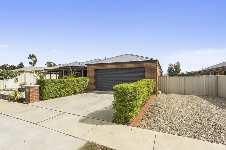 32 Verbena Terrace, Epsom VIC 3551