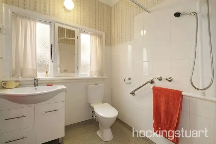 Fifth view of Homely house listing, 7 Lahona Avenue, Bentleigh East VIC 3165