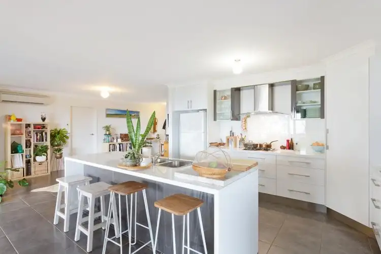 Sixth view of Homely house listing, 10 Oriole Court, Mirador NSW 2548