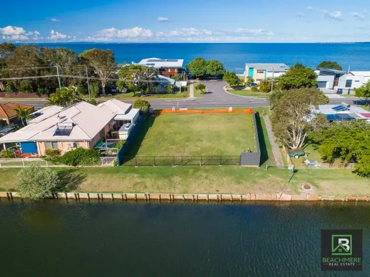 92 BIGGS Avenue, Beachmere QLD 4510