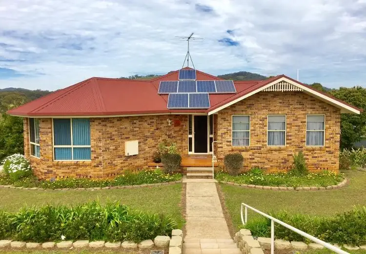 2 Ainsworth Close, Macksville NSW 2447