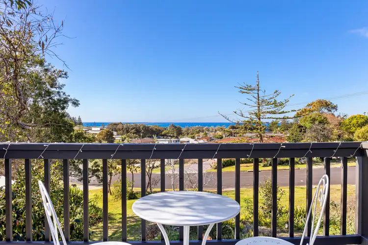 33 Grenville Avenue, Tuross Head NSW 2537