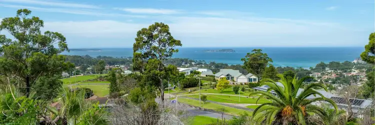 11 Highlands Avenue, Surf Beach NSW 2536