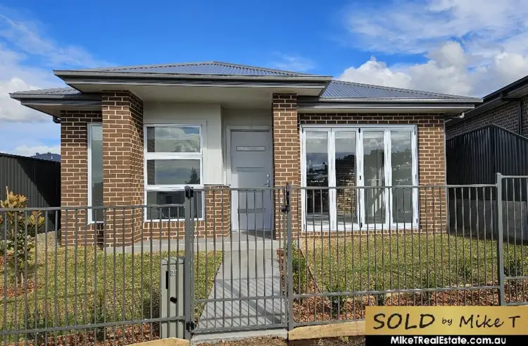 25 Connection Road, Calderwood NSW 2527