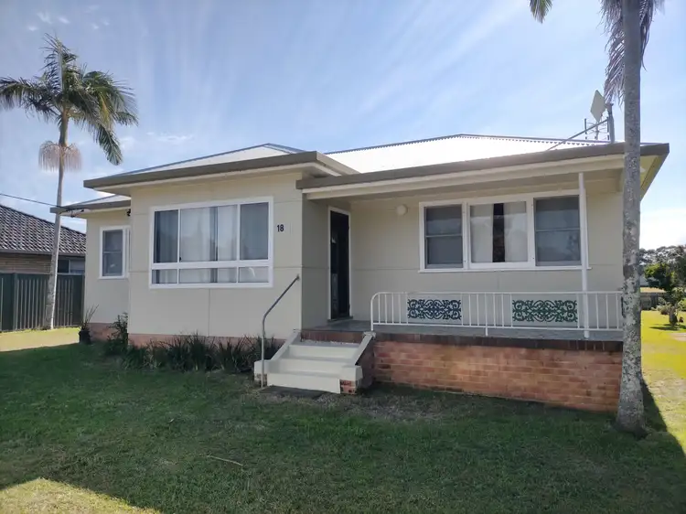 18 Ocean Avenue, Stuarts Point NSW 2441
