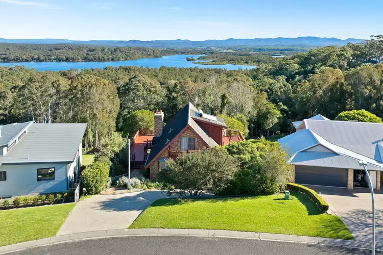 7 Viewpoint Court, Tuross Head NSW 2537
