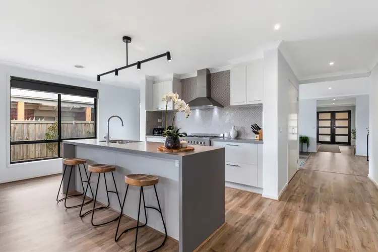 Third view of Homely house listing, 6 Fish Court, Broadford VIC 3658