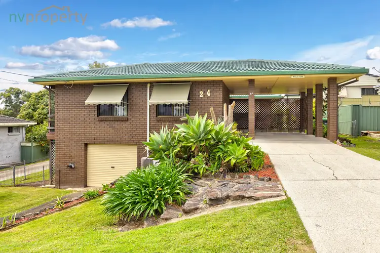 24 Glenmore  Crescent, North Macksville NSW 2447