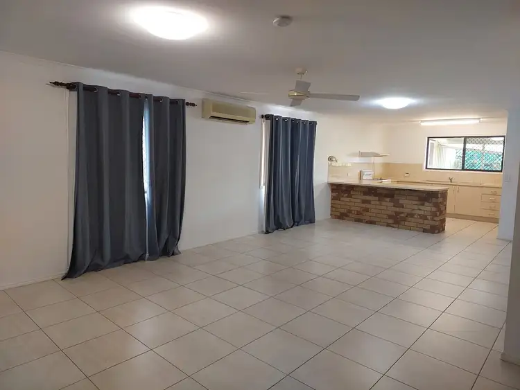Fourth view of Homely house listing, 2 CLIVEDEN Avenue, Point Vernon QLD 4655