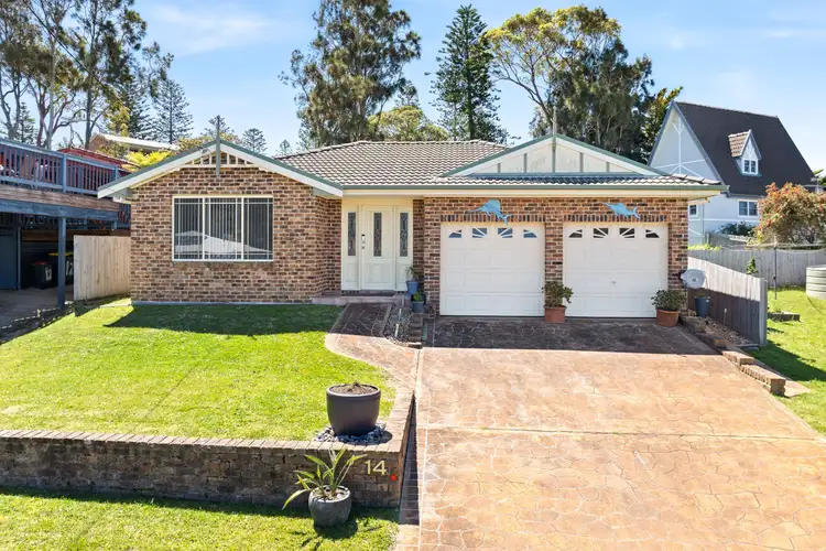 14 Morwong Street, Tuross Head NSW 2537