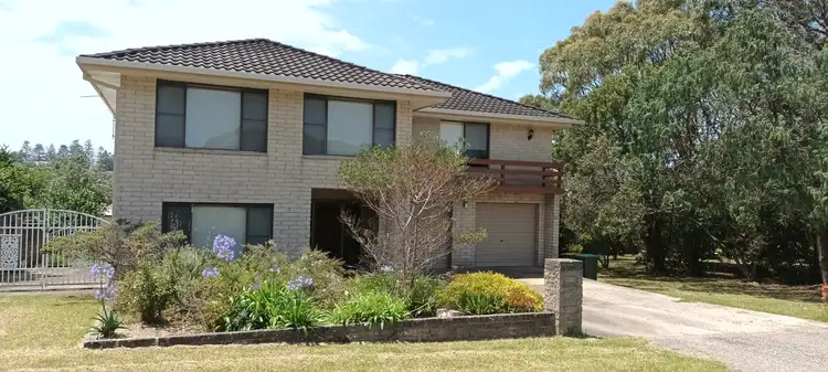 18 Hawkins Road, Tuross Head NSW 2537
