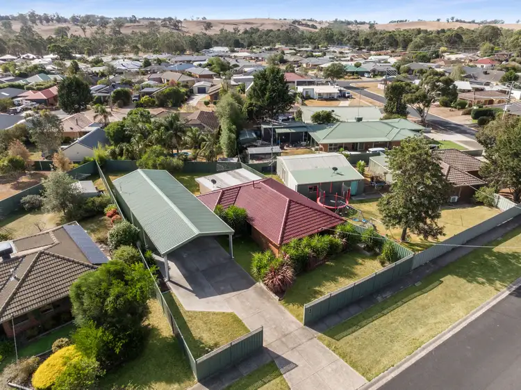 23 Mylson Avenue, Broadford VIC 3658