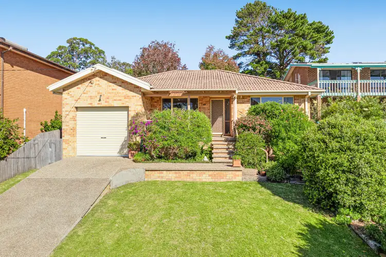 29 Coogee Street, Tuross Head NSW 2537
