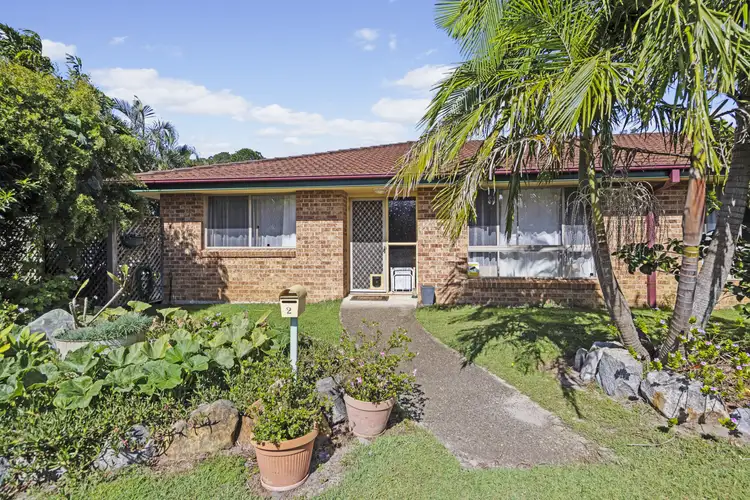 2/4 Second  Avenue, Stuarts Point NSW 2441