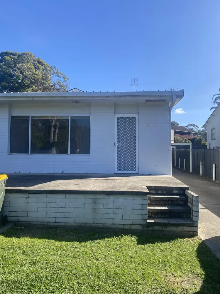 2/672 Beach Road, Surf Beach NSW 2536