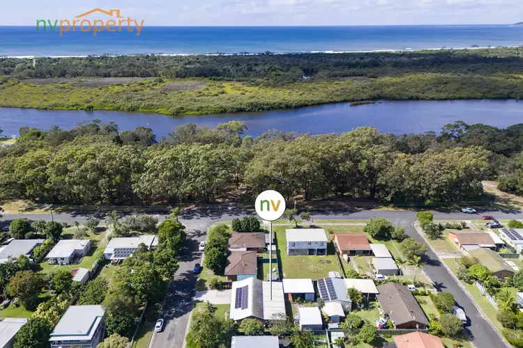1 Thirteenth Avenue, Stuarts Point NSW 2441