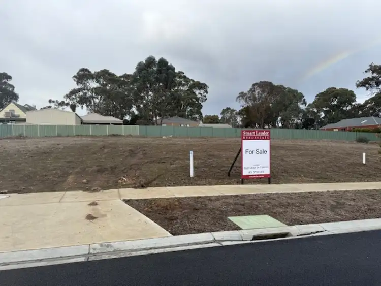 21 Bloodwood Street, Broadford VIC 3658