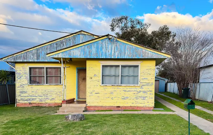 16 Bent  Street, Tamworth NSW 2340