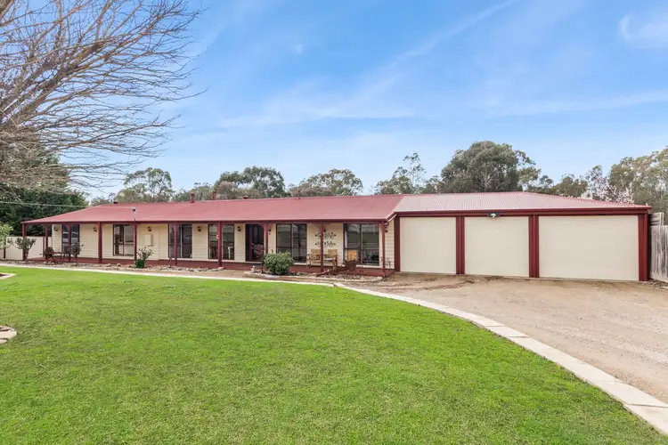 6 Brucewater Court, Broadford VIC 3658