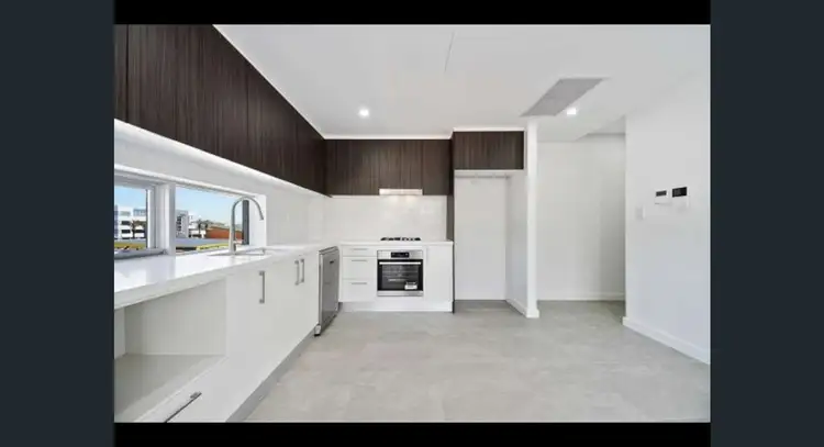 101/8 Monash Road