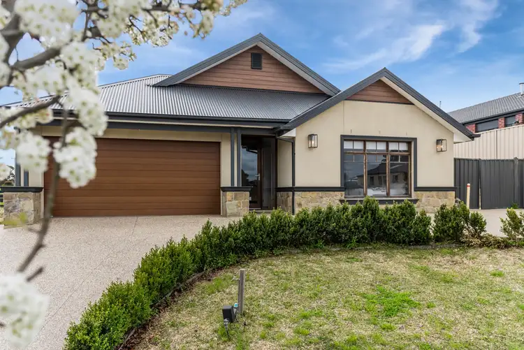 1 Wattle  Street, Broadford VIC 3658