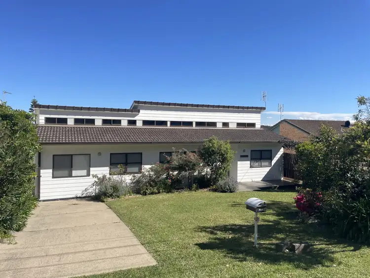 3 Raleigh  Crescent, Tuross Head NSW 2537