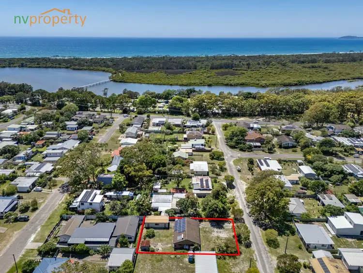 14 Ninth Avenue, Stuarts Point NSW 2441