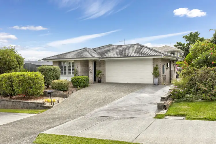 12 Macksville Heights  Drive