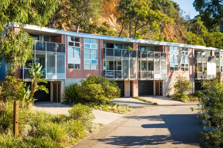2/45b Andy Poole Drive