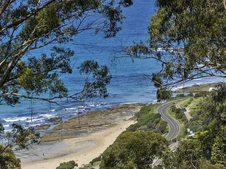 1 Coryule Avenue, Wye River VIC 3221